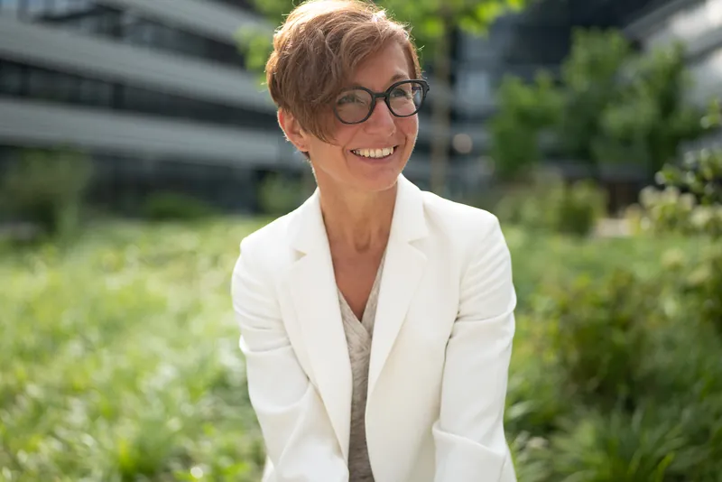 Business-Portrait im Grünen