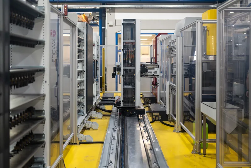 Industrie: Automatisiertes Lager